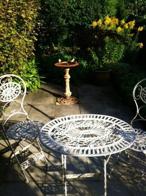 Number 5 Bed and Breakfast Shaftesbury Esterno foto